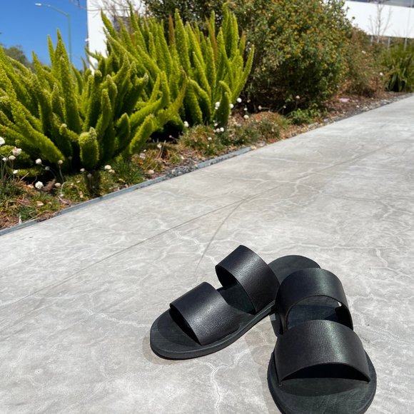 Custon Hand made black leather high quality sandals - Picture 2 of 7